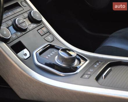 Серый Ленд Ровер Рендж Ровер Эвок, объемом двигателя 2 л и пробегом 250 тыс. км за 15500 $, фото 16 на Automoto.ua