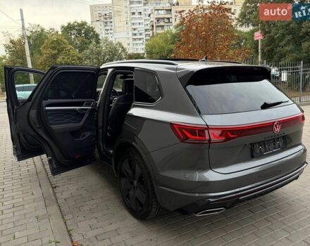 Сірий Ленд Ровер Рендж Ровер Евок, об'ємом двигуна 2 л та пробігом 170 тис. км за 13048 $, фото 5 на Automoto.ua