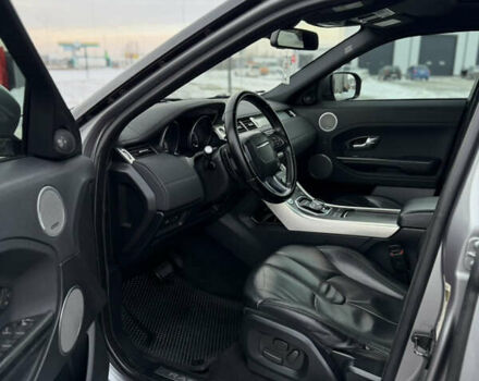 Сірий Ленд Ровер Рендж Ровер Евок, об'ємом двигуна 2 л та пробігом 237 тис. км за 14700 $, фото 30 на Automoto.ua