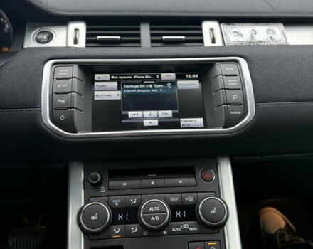 Сірий Ленд Ровер Рендж Ровер Евок, об'ємом двигуна 2 л та пробігом 250 тис. км за 12999 $, фото 13 на Automoto.ua