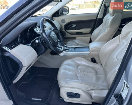 Сірий Ленд Ровер Рендж Ровер Евок, об'ємом двигуна 2 л та пробігом 240 тис. км за 13350 $, фото 30 на Automoto.ua