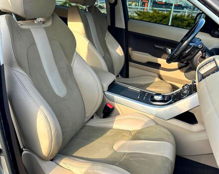 Серый Ленд Ровер Рендж Ровер Эвок, объемом двигателя 2 л и пробегом 130 тыс. км за 17400 $, фото 6 на Automoto.ua