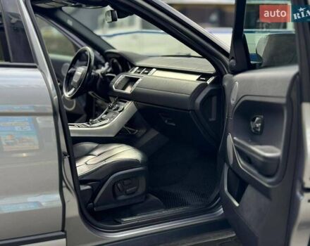 Сірий Ленд Ровер Рендж Ровер Евок, об'ємом двигуна 2 л та пробігом 230 тис. км за 16400 $, фото 23 на Automoto.ua