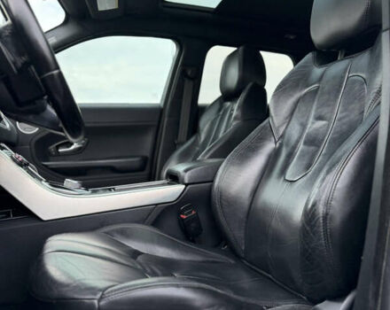 Сірий Ленд Ровер Рендж Ровер Евок, об'ємом двигуна 2 л та пробігом 237 тис. км за 14700 $, фото 32 на Automoto.ua