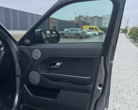 Серый Ленд Ровер Рендж Ровер Эвок, объемом двигателя 2 л и пробегом 233 тыс. км за 16777 $, фото 26 на Automoto.ua