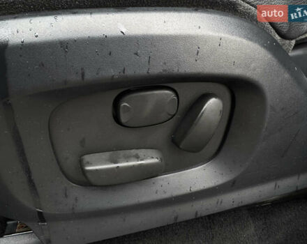 Сірий Ленд Ровер Рендж Ровер Евок, об'ємом двигуна 2 л та пробігом 144 тис. км за 13500 $, фото 13 на Automoto.ua