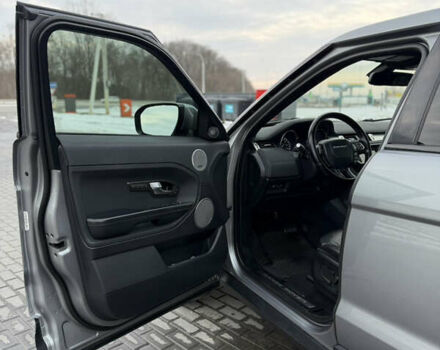 Сірий Ленд Ровер Рендж Ровер Евок, об'ємом двигуна 2 л та пробігом 237 тис. км за 14700 $, фото 29 на Automoto.ua