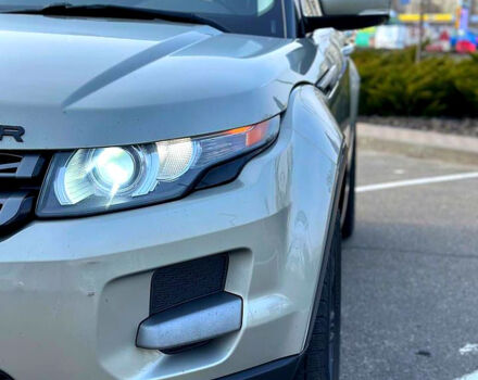 Серый Ленд Ровер Рендж Ровер Эвок, объемом двигателя 2 л и пробегом 130 тыс. км за 17400 $, фото 3 на Automoto.ua