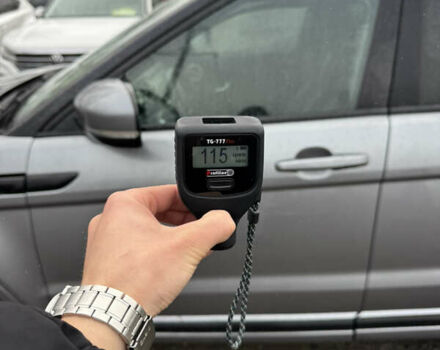 Сірий Ленд Ровер Рендж Ровер Евок, об'ємом двигуна 2 л та пробігом 144 тис. км за 13500 $, фото 25 на Automoto.ua