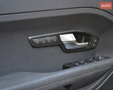 Серый Ленд Ровер Рендж Ровер Эвок, объемом двигателя 2 л и пробегом 250 тыс. км за 15500 $, фото 19 на Automoto.ua