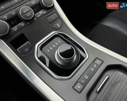 Сірий Ленд Ровер Рендж Ровер Евок, об'ємом двигуна 2 л та пробігом 144 тис. км за 13500 $, фото 22 на Automoto.ua