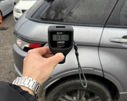 Сірий Ленд Ровер Рендж Ровер Евок, об'ємом двигуна 2 л та пробігом 144 тис. км за 13500 $, фото 28 на Automoto.ua