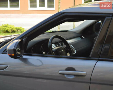 Серый Ленд Ровер Рендж Ровер Эвок, объемом двигателя 2 л и пробегом 250 тыс. км за 15500 $, фото 11 на Automoto.ua