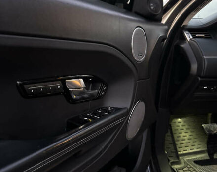 Сірий Ленд Ровер Рендж Ровер Евок, об'ємом двигуна 2 л та пробігом 135 тис. км за 18500 $, фото 15 на Automoto.ua