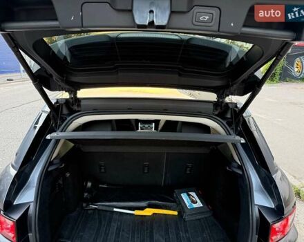 Серый Ленд Ровер Рендж Ровер Эвок, объемом двигателя 2 л и пробегом 250 тыс. км за 14200 $, фото 8 на Automoto.ua