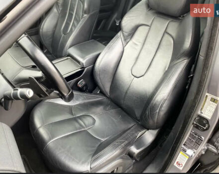 Сірий Ленд Ровер Рендж Ровер Евок, об'ємом двигуна 2 л та пробігом 183 тис. км за 16200 $, фото 6 на Automoto.ua