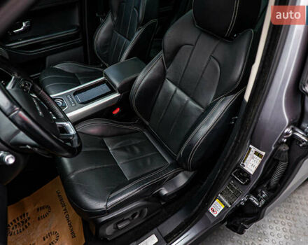 Сірий Ленд Ровер Рендж Ровер Евок, об'ємом двигуна 2 л та пробігом 112 тис. км за 15541 $, фото 8 на Automoto.ua