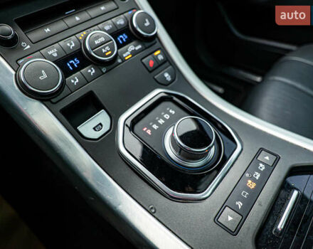 Сірий Ленд Ровер Рендж Ровер Евок, об'ємом двигуна 2 л та пробігом 112 тис. км за 15541 $, фото 17 на Automoto.ua