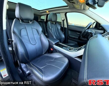 Серый Ленд Ровер Рендж Ровер Эвок, объемом двигателя 2 л и пробегом 129 тыс. км за 16500 $, фото 5 на Automoto.ua