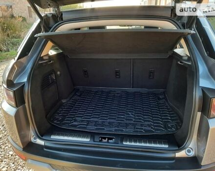 Сірий Ленд Ровер Рендж Ровер Евок, об'ємом двигуна 2 л та пробігом 137 тис. км за 15555 $, фото 33 на Automoto.ua