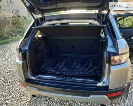 Сірий Ленд Ровер Рендж Ровер Евок, об'ємом двигуна 2 л та пробігом 137 тис. км за 15555 $, фото 9 на Automoto.ua