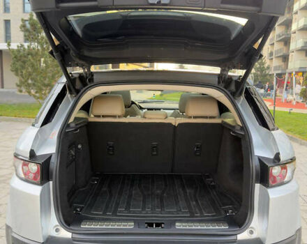 Сірий Ленд Ровер Рендж Ровер Евок, об'ємом двигуна 2 л та пробігом 205 тис. км за 16300 $, фото 6 на Automoto.ua