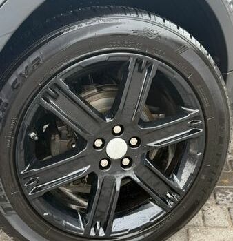 Сірий Ленд Ровер Рендж Ровер Евок, об'ємом двигуна 2 л та пробігом 164 тис. км за 19900 $, фото 48 на Automoto.ua