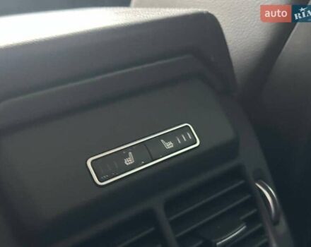 Сірий Ленд Ровер Рендж Ровер Евок, об'ємом двигуна 2 л та пробігом 219 тис. км за 11800 $, фото 21 на Automoto.ua