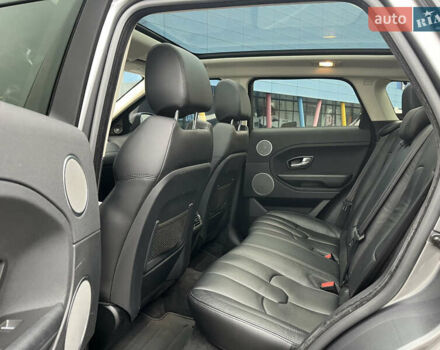 Сірий Ленд Ровер Рендж Ровер Евок, об'ємом двигуна 2 л та пробігом 110 тис. км за 18750 $, фото 12 на Automoto.ua