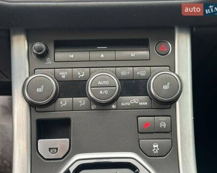 Сірий Ленд Ровер Рендж Ровер Евок, об'ємом двигуна 2 л та пробігом 219 тис. км за 11800 $, фото 24 на Automoto.ua