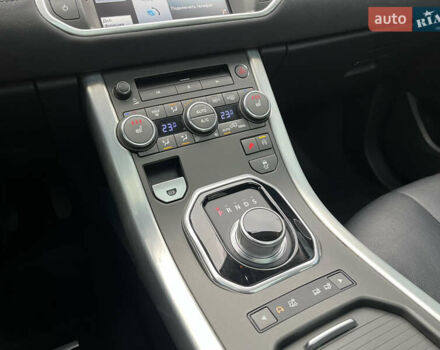 Сірий Ленд Ровер Рендж Ровер Евок, об'ємом двигуна 2 л та пробігом 110 тис. км за 16890 $, фото 14 на Automoto.ua