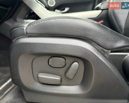 Ленд Ровер Рендж Ровер Евок 2015 у Дніпро (Дніпропетровську) на Automoto.ua Сірий Ленд Ровер Рендж Ровер Евок, об'ємом двигуна 2 л та пробігом 139 тис. км за 15700 $, фото 16 на Automoto.ua