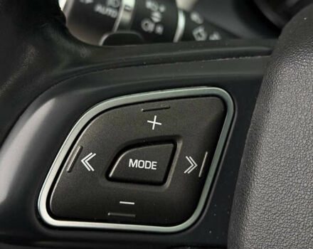 Серый Ленд Ровер Рендж Ровер Эвок, объемом двигателя 2 л и пробегом 204 тыс. км за 13999 $, фото 15 на Automoto.ua