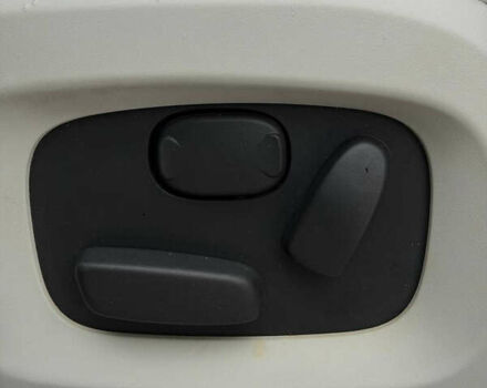 Серый Ленд Ровер Рендж Ровер Эвок, объемом двигателя 2 л и пробегом 204 тыс. км за 13999 $, фото 11 на Automoto.ua