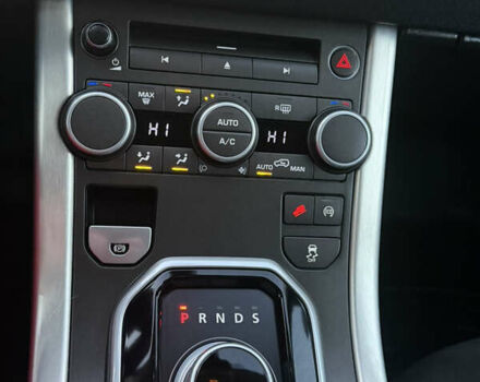 Серый Ленд Ровер Рендж Ровер Эвок, объемом двигателя 2 л и пробегом 216 тыс. км за 16000 $, фото 53 на Automoto.ua