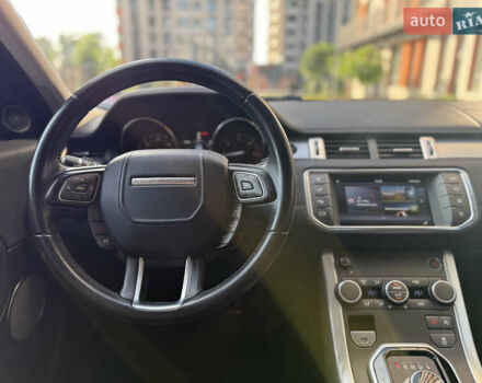 Сірий Ленд Ровер Рендж Ровер Евок, об'ємом двигуна 2 л та пробігом 158 тис. км за 17900 $, фото 17 на Automoto.ua
