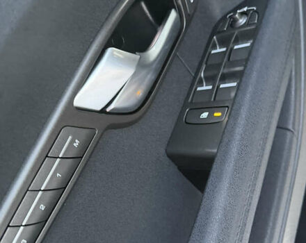 Серый Ленд Ровер Рендж Ровер Эвок, объемом двигателя 2 л и пробегом 216 тыс. км за 16000 $, фото 41 на Automoto.ua