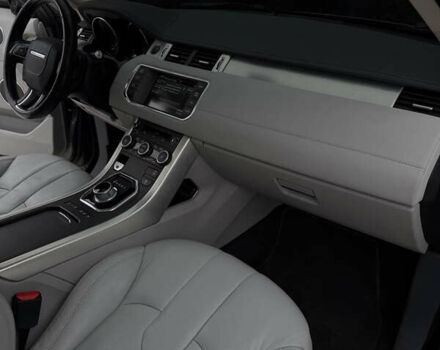 Серый Ленд Ровер Рендж Ровер Эвок, объемом двигателя 2 л и пробегом 204 тыс. км за 13999 $, фото 7 на Automoto.ua