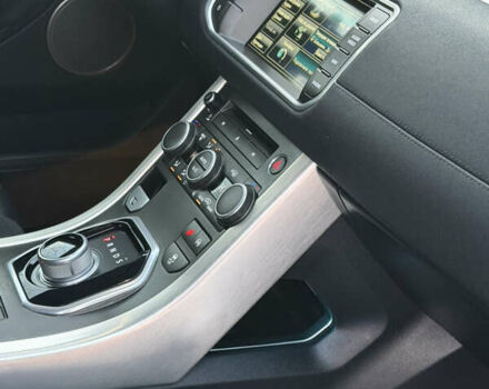 Серый Ленд Ровер Рендж Ровер Эвок, объемом двигателя 2 л и пробегом 216 тыс. км за 16000 $, фото 33 на Automoto.ua