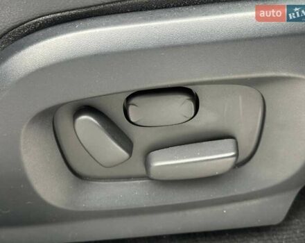 Сірий Ленд Ровер Рендж Ровер Евок, об'ємом двигуна 2 л та пробігом 219 тис. км за 11800 $, фото 33 на Automoto.ua