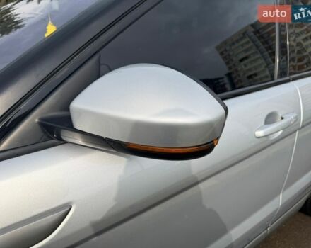 Серый Ленд Ровер Рендж Ровер Эвок, объемом двигателя 2 л и пробегом 249 тыс. км за 17500 $, фото 40 на Automoto.ua