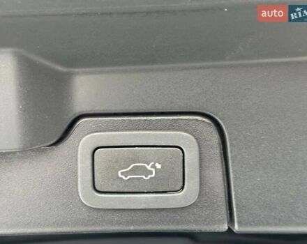 Сірий Ленд Ровер Рендж Ровер Евок, об'ємом двигуна 2 л та пробігом 219 тис. км за 11800 $, фото 30 на Automoto.ua