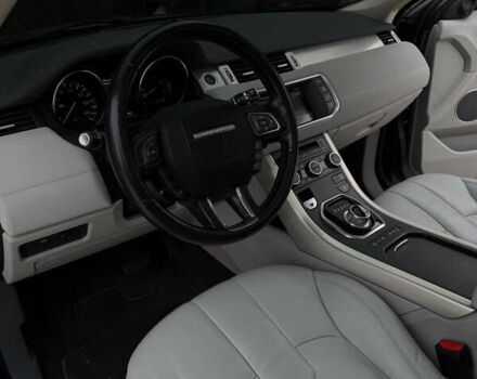 Серый Ленд Ровер Рендж Ровер Эвок, объемом двигателя 2 л и пробегом 204 тыс. км за 13999 $, фото 6 на Automoto.ua