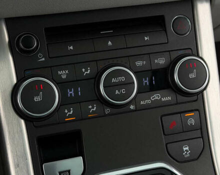 Серый Ленд Ровер Рендж Ровер Эвок, объемом двигателя 2 л и пробегом 204 тыс. км за 13999 $, фото 19 на Automoto.ua