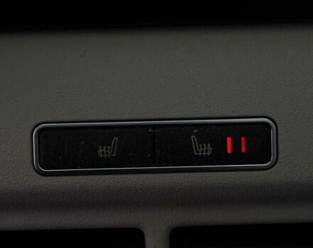 Серый Ленд Ровер Рендж Ровер Эвок, объемом двигателя 2 л и пробегом 204 тыс. км за 13999 $, фото 25 на Automoto.ua