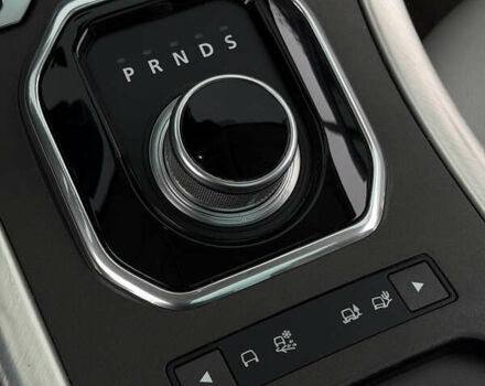 Серый Ленд Ровер Рендж Ровер Эвок, объемом двигателя 2 л и пробегом 204 тыс. км за 13999 $, фото 20 на Automoto.ua