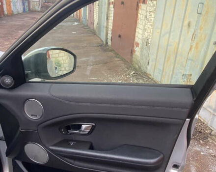 Сірий Ленд Ровер Рендж Ровер Евок, об'ємом двигуна 2 л та пробігом 110 тис. км за 18999 $, фото 16 на Automoto.ua