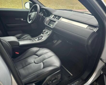 Серый Ленд Ровер Рендж Ровер Эвок, объемом двигателя 2 л и пробегом 133 тыс. км за 12500 $, фото 2 на Automoto.ua