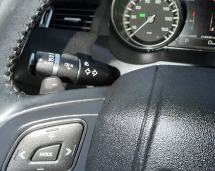 Серый Ленд Ровер Рендж Ровер Эвок, объемом двигателя 2 л и пробегом 216 тыс. км за 16000 $, фото 57 на Automoto.ua