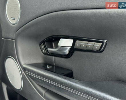 Сірий Ленд Ровер Рендж Ровер Евок, об'ємом двигуна 2 л та пробігом 89 тис. км за 18500 $, фото 62 на Automoto.ua